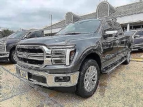 New 2025 Ford F150 Lariat w/ Equipment Group 502A High AWD/4WD image 4