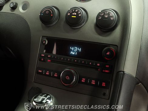 Used 2007 Pontiac Solstice Convertible w/ Preferred Package image 38