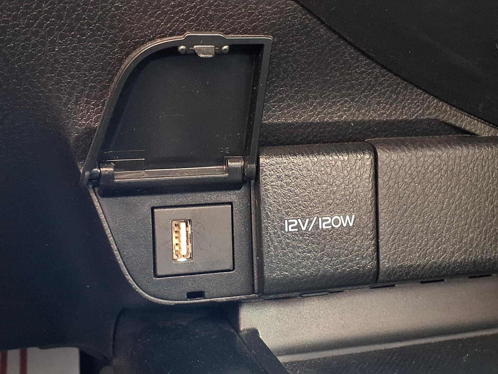 Used 2020 Toyota Camry LE FWD image 25