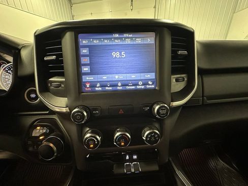 Used 2021 RAM 1500 Big Horn AWD/4WD image 32