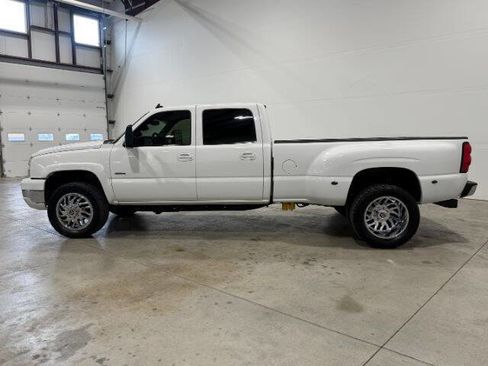 Used 2007 Chevrolet Silverado 3500 LT w/ Heavy-Duty Power Package image 12