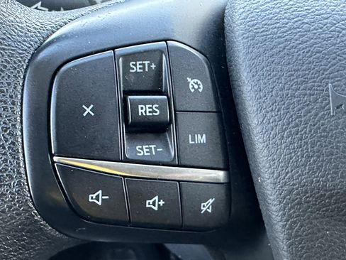 Used 2023 Ford Transit 350 XLT image 24