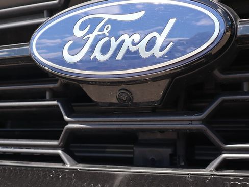 Used 2025 Ford Expedition Active AWD/4WD image 7