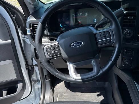 Used 2023 Ford F250 Lariat w/ Lariat Ultimate Package AWD/4WD image 13