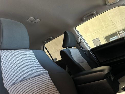 Used 2018 Toyota 4Runner SR5 image 18