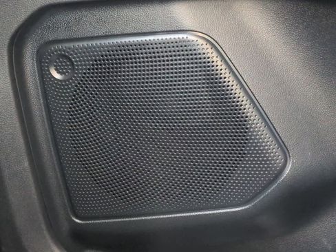 Used 2020 Ford Escape SE image 31