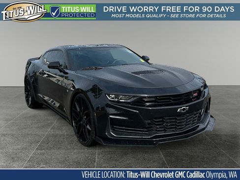 Used 2019 Chevrolet Camaro SS image 1