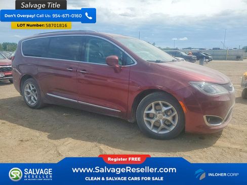 Used 2017 Chrysler Pacifica Touring-L Plus w/ Tire & Wheel Group FWD image 5