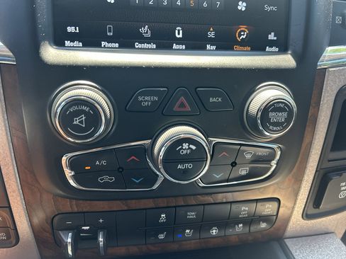Used 2018 RAM 1500 Laramie Longhorn w/ Longhorn Southfork Package AWD/4WD image 27