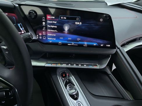 Used 2026 Chevrolet Corvette Stingray Coupe w/ 1LT RWD image 19