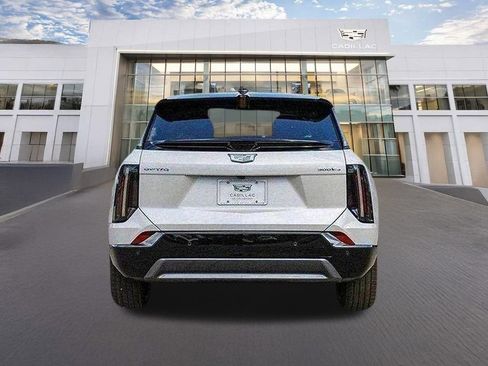 Used 2025 Cadillac Optiq Sport 1 AWD/4WD image 5
