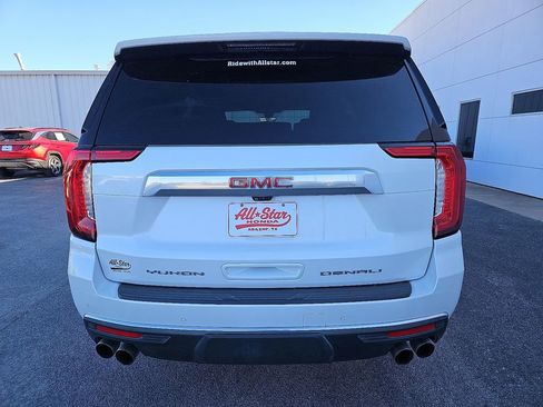 Used 2021 GMC Yukon Denali w/ Denali Premium Package image 6