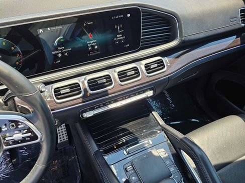 Used 2022 Mercedes-Benz GLS 450 4MATIC image 30