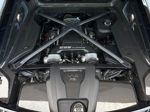 Used 2017 Audi R8 V10 plus AWD/4WD image 42