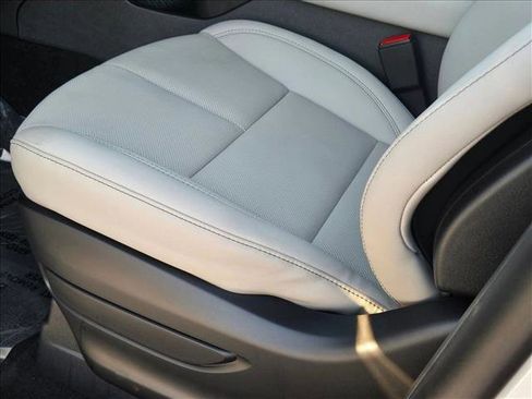 New 2026 Lincoln Aviator 2WD image 4