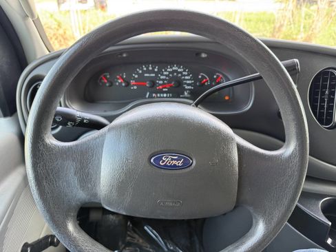 Used 2008 Ford E-250 and Econoline 250 RWD image 28