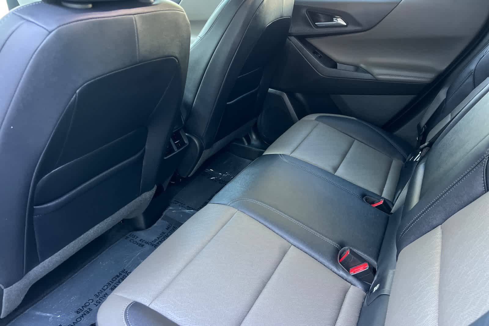 Used 2025 Chevrolet Equinox LT w/ Convenience Package II AWD/4WD image 4