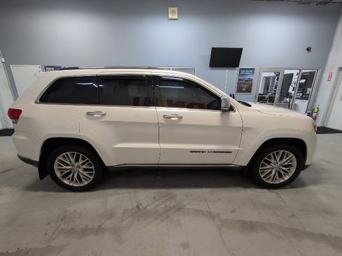 Used 2017 Jeep Grand Cherokee Summit image 6