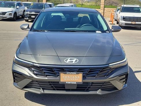 New 2026 Hyundai Elantra Limited image 32