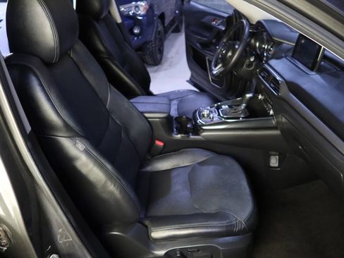 Used 2019 MAZDA CX-9 Touring w/ Touring Premium Package image 13