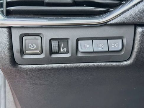 Used 2023 Cadillac XT4 Sport FWD image 36