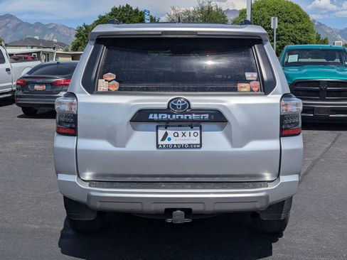 Used 2022 Toyota 4Runner TRD Off-Road Premium w/ Moonroof Package AWD/4WD image 6