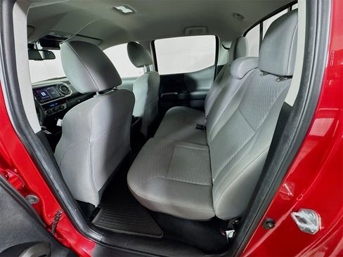 Certified 2022 Toyota Tacoma SR5 image 20