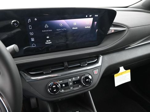 New 2026 Buick Envista Preferred image 13