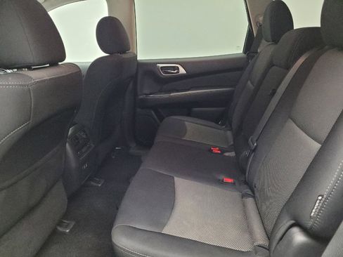 Used 2019 Nissan Pathfinder SV FWD image 18