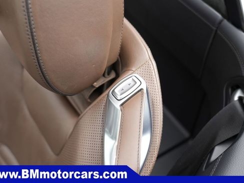 Used 2015 Mercedes-Benz SL 400 image 23