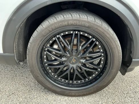 Certified 2023 Ford Explorer XLT w/ Equipment Group 202A AWD/4WD image 13