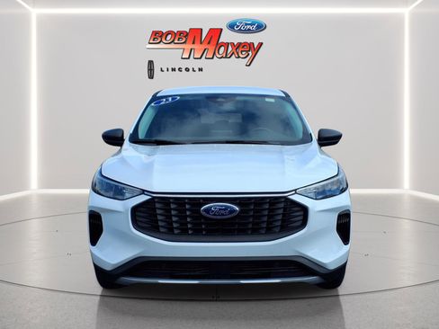 Used 2023 Ford Escape Active AWD/4WD image 2