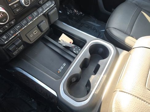 Used 2021 GMC Sierra 3500 Denali w/ Denali Ultimate Package image 18