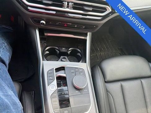 Used 2023 BMW 330i Sedan w/ M Sport Package RWD image 17