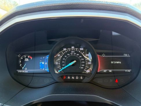 Used 2017 Ford Edge SEL w/ Equipment Group 201A image 18