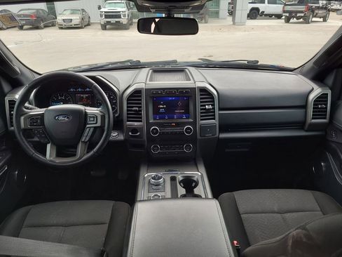 Used 2020 Ford Expedition XLT w/ FX4 Off-Road Package AWD/4WD image 21
