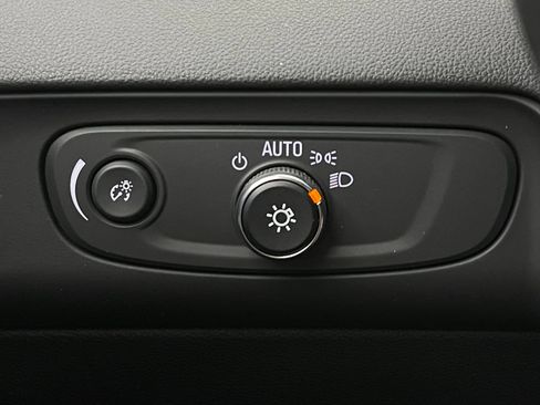 Used 2019 Buick Enclave Premium w/ Experience Buick Package FWD image 26