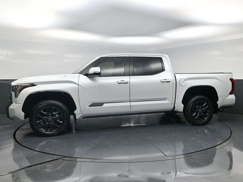 Used 2025 Toyota Tundra Platinum AWD/4WD image 3