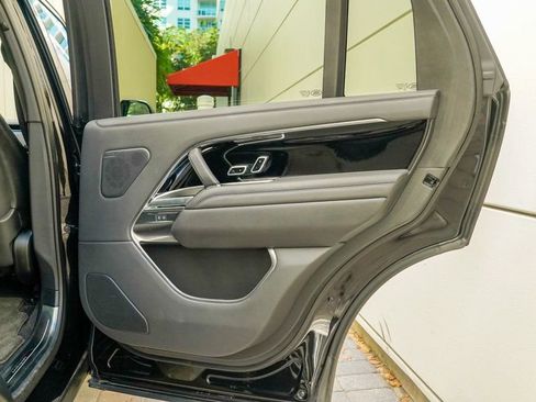 Used 2023 Land Rover Range Rover Long Wheelbase Autobiography image 89