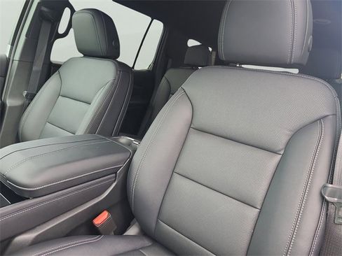 New 2026 Chevrolet Traverse LT w/ Midnight/Sport Edition image 23