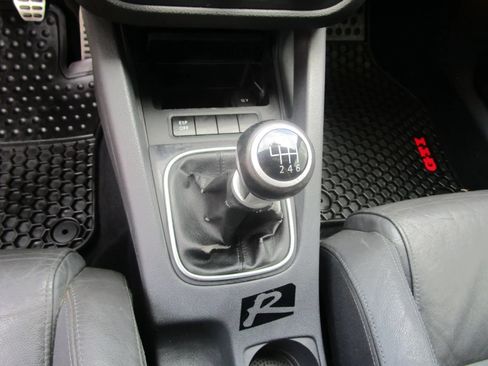Used 2007 Volkswagen GTI 4-Door FWD image 16