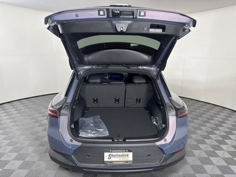 New 2026 Chevrolet Equinox EV LT image 11