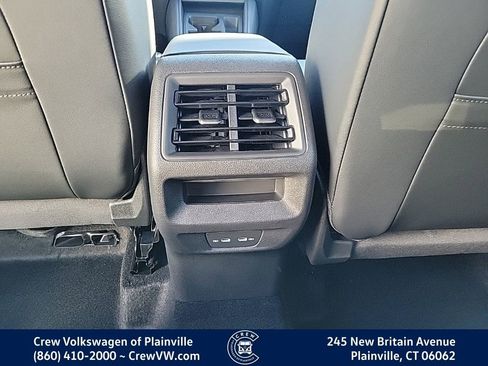 New 2026 Volkswagen Tiguan SE R-Line image 48