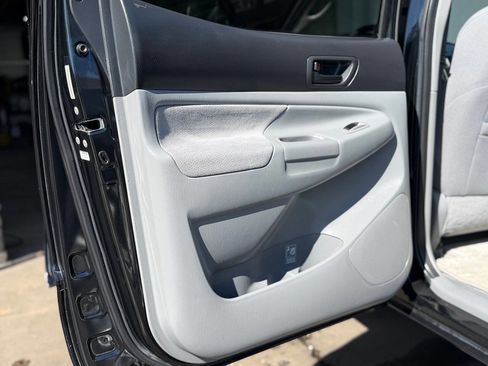 Used 2008 Toyota Tacoma PreRunner image 24