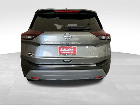 Used 2023 Nissan Rogue SV image 10