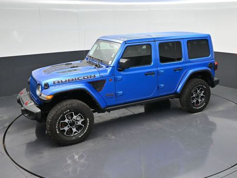 Used 2022 Jeep Wrangler Unlimited Rubicon w/ LED Lighting Group AWD/4WD image 26