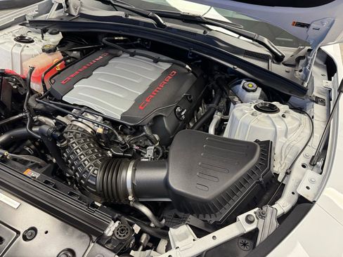 Used 2019 Chevrolet Camaro SS RWD image 23