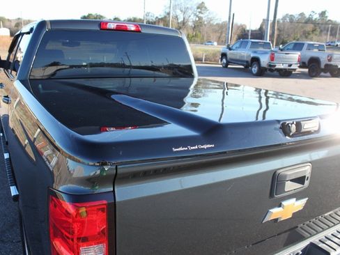 Used 2018 Chevrolet Silverado 1500 LT w/ All Star Edition image 22