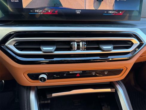 Certified 2024 BMW 440i xDrive Convertible w/ Premium Package image 12