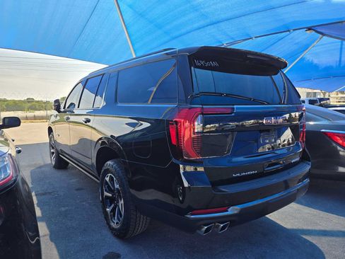 Used 2025 GMC Yukon XL AT4 w/ AT4 Premium Package AWD/4WD image 3